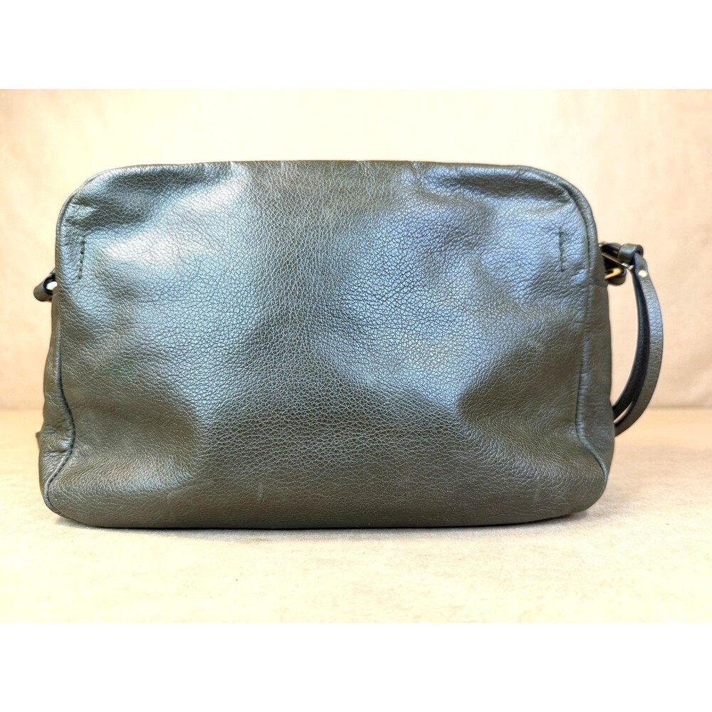Banana Republic Vintage Camera Crossbody Bag in Dark Olive Green #404499 - Picture 4 of 16